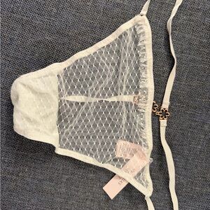 Victoria's Secret White Lace v string
